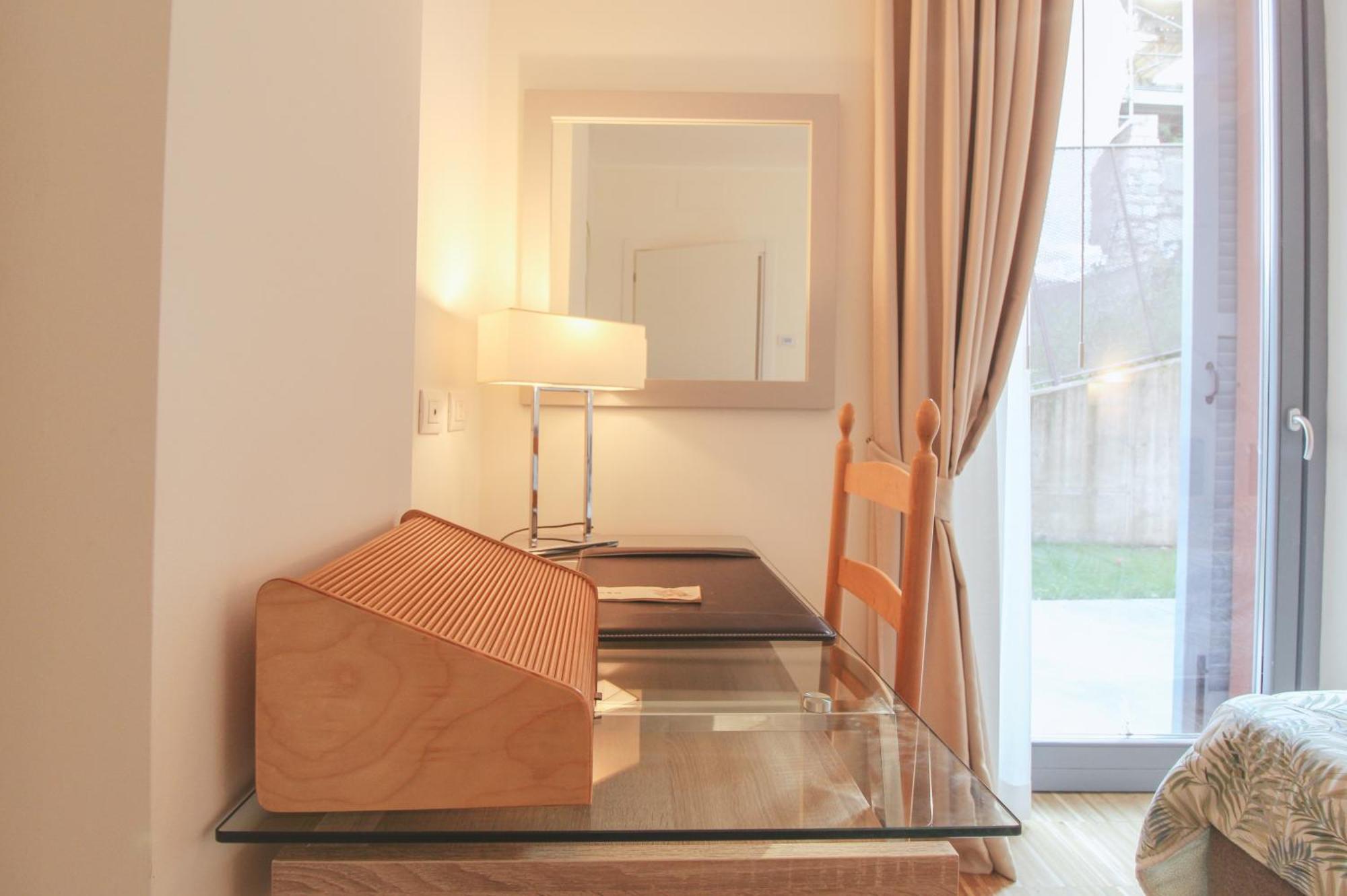 Residenza I Melograni - Suite Домазо Номер фото